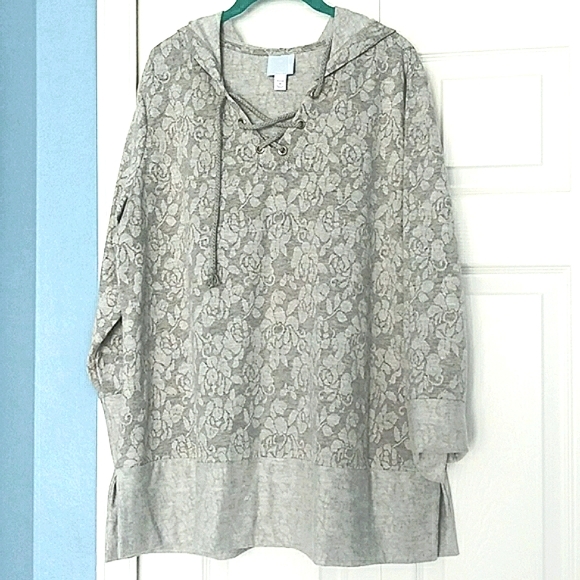 Sunday Tops - Cozy pullover hoodie